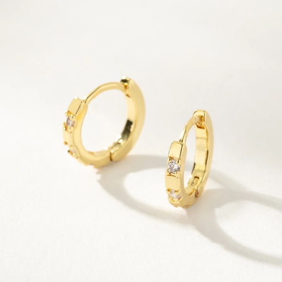 Uncommon James Jewelry - Uncommon James Runway Huggie Earrings